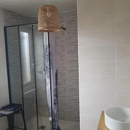 Hotel Agreable Maison Vendeenne Pour 6 A 8 Personnes 3*